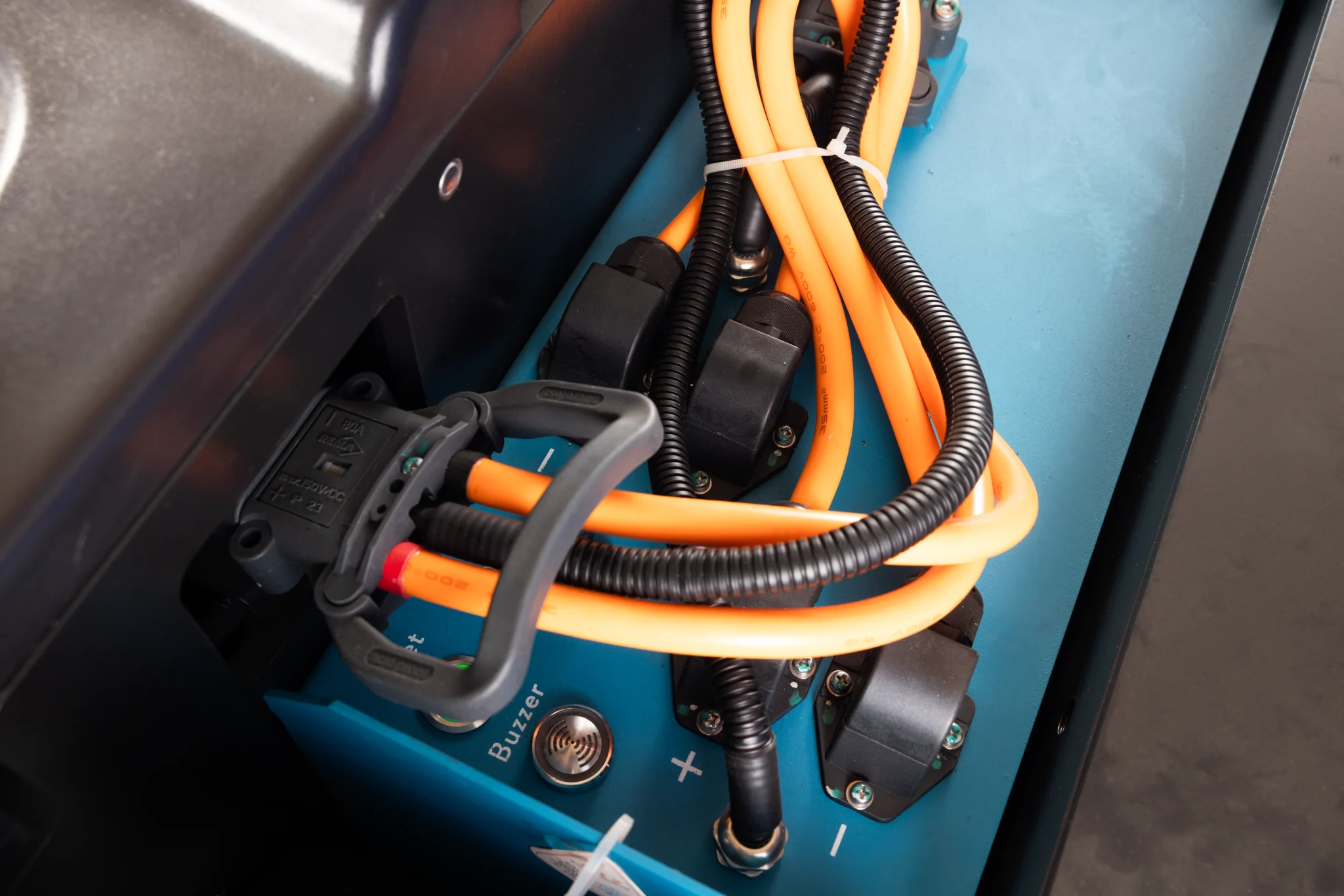 Ride-on pallet truck RUN for 3000 kg