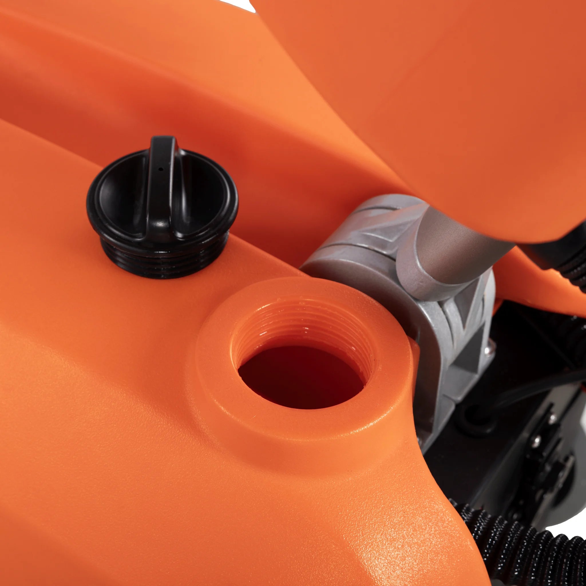 Kleine Scheuersaugmaschine SCRUBBER-XS mit 380 mm Bürsten