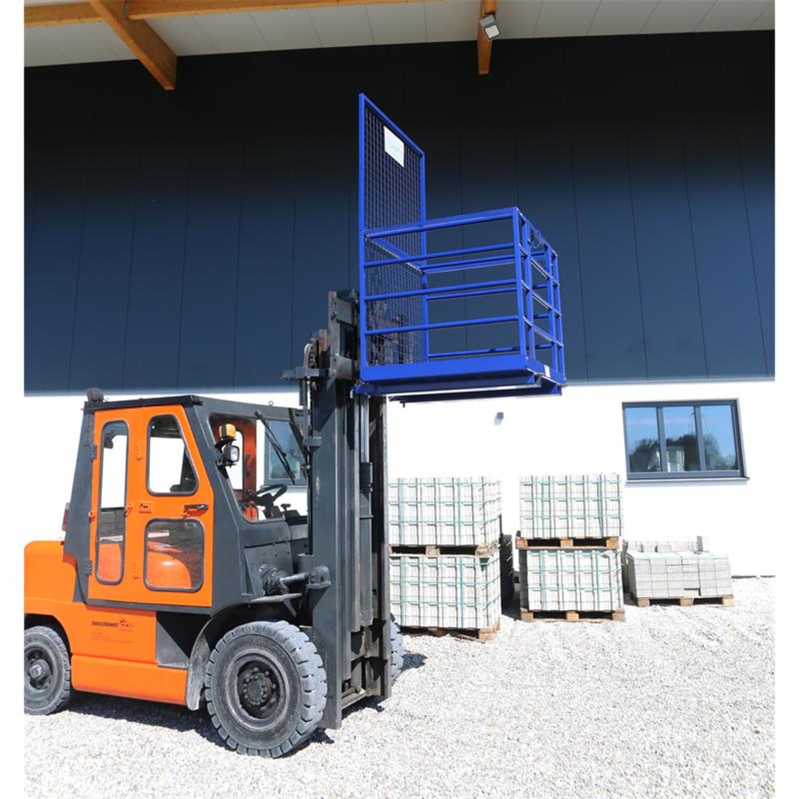 Returns: Safety basket for forklifts for 1-2 persons