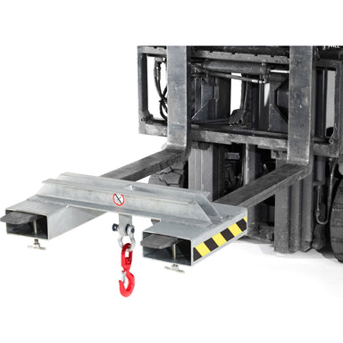 Transportguthaken Für Schwere Lasten Drehbarer Lasthaken Für Gabelstapler – Tragkraft 2500 Kg, Mit Einfahrttaschen (148 X 56 Mm), 5 Jahre Garantie, TÜV/GS Transportguthaken Für Schwere Lasten Drehbarer Lasthaken Für Gabelstapler – Tragkraft 2500 Kg, Mit Einfahrttaschen (148 X 56 Mm), 5 Jahre Garantie, TÜV/GS